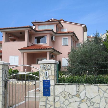 Apartments Villa Fernetich Премантура Екстер'єр фото